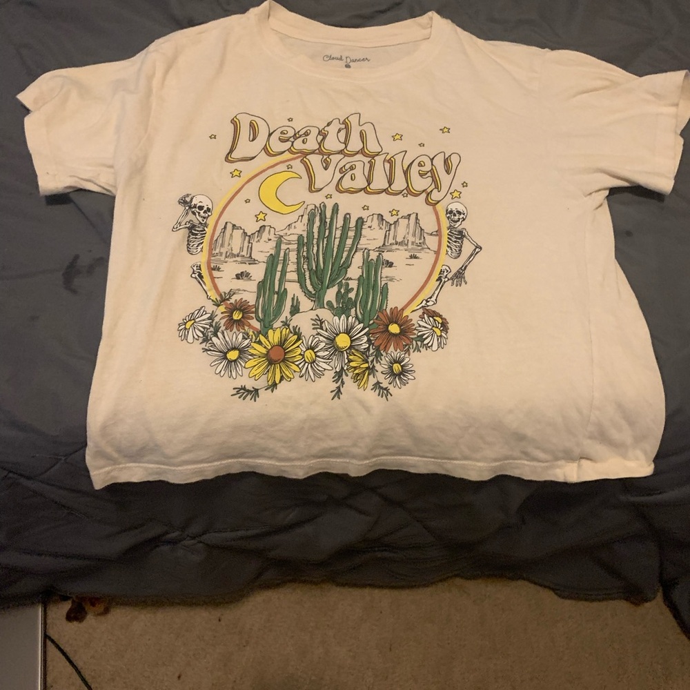 Chaser Cream Short Sleeve Tee Casual Graphic Design